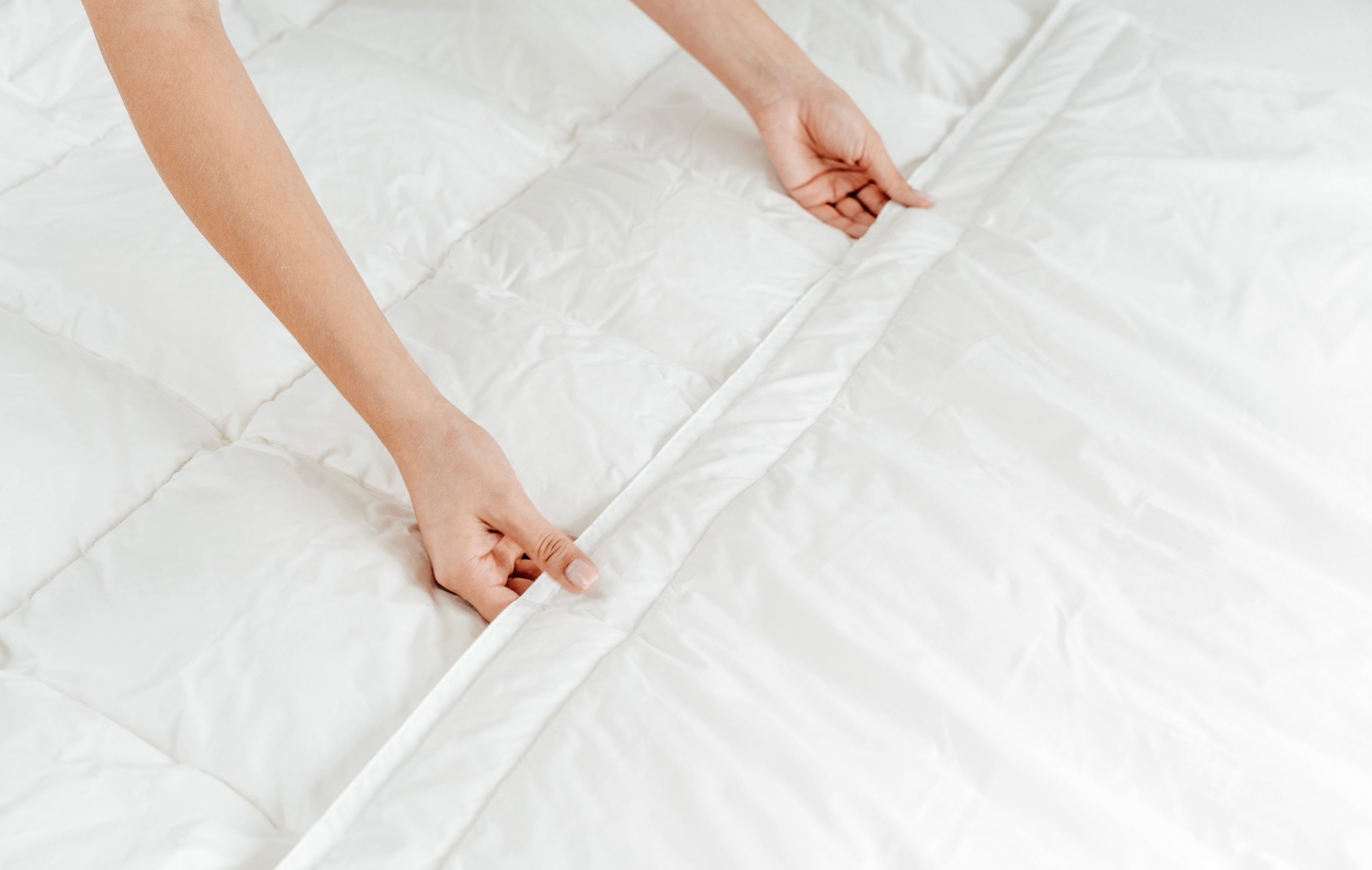 LELA Daunenbettdecke mit Fußtasche Medium